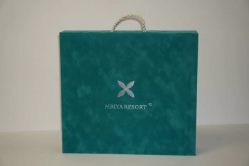 Подарочные пакеты