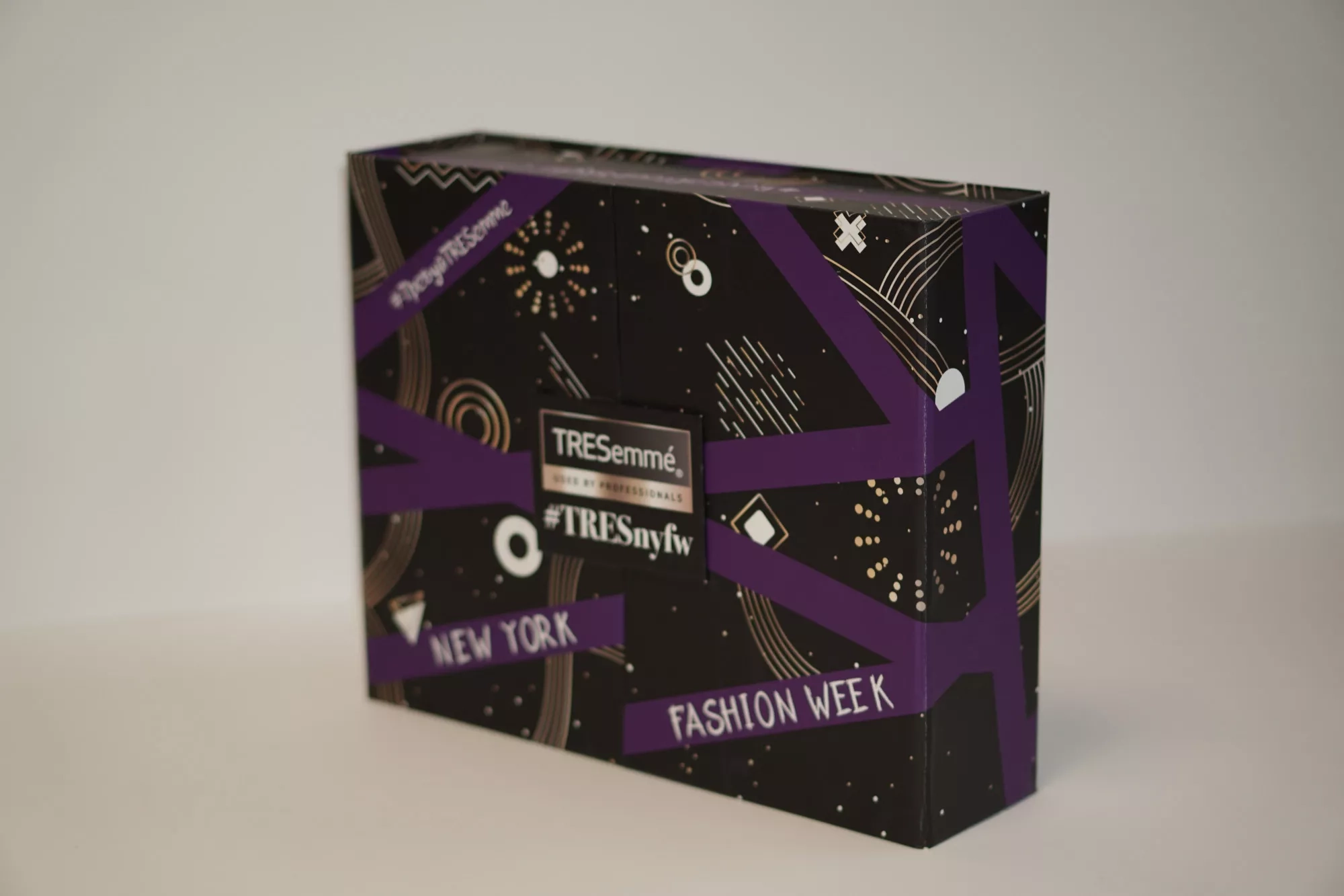 Коробка со створками на магнитах Коробка со створками на магнитах