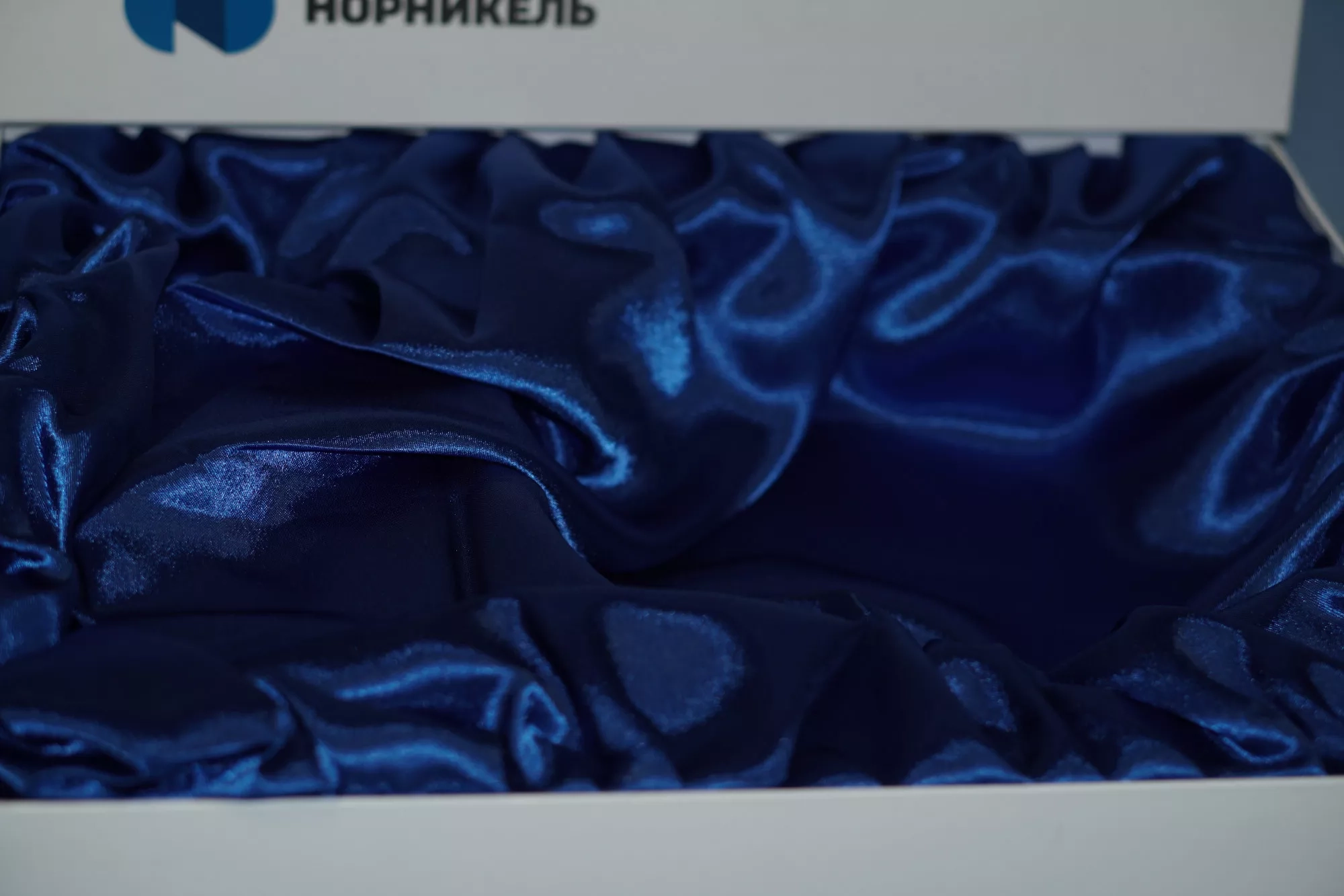 Коробка крышка-дно с полноцветной печатью Коробка крышка-дно с полноцветной печатью