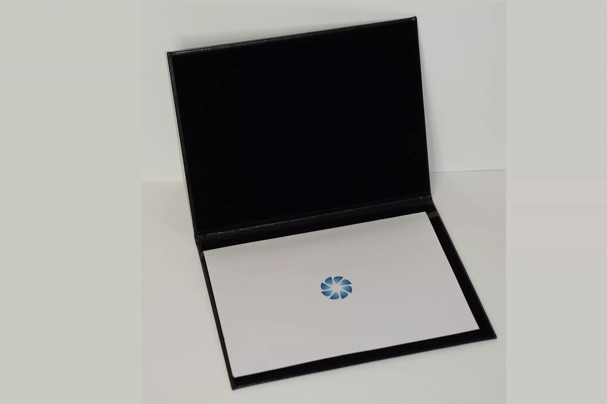 Адресная папка с фирменным бланком Адресная папка с фирменным бланком